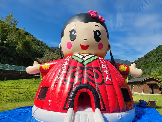 おつるちゃんのエアー遊具