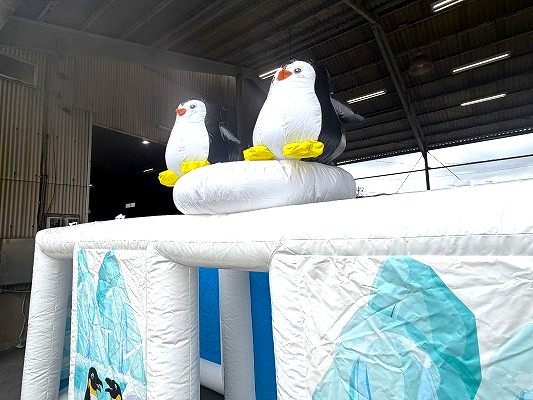 ペンギンミニ迷路のオブジェの写真