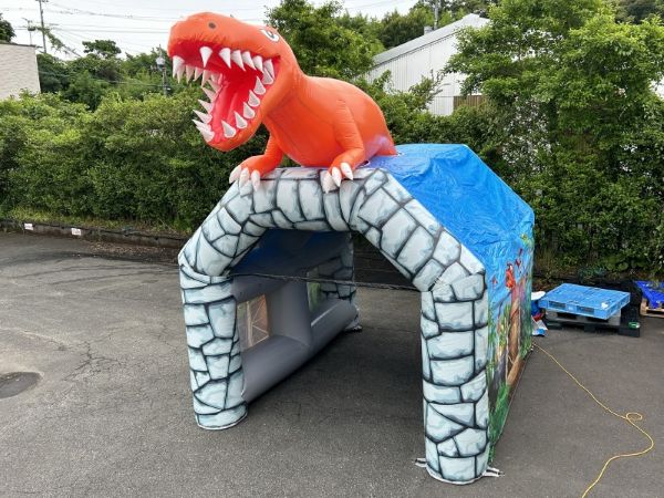 冷却ミストテント恐竜 