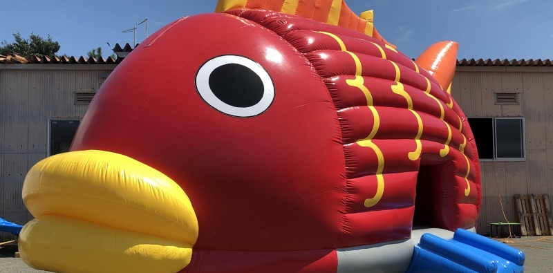 バウンス型エア遊具