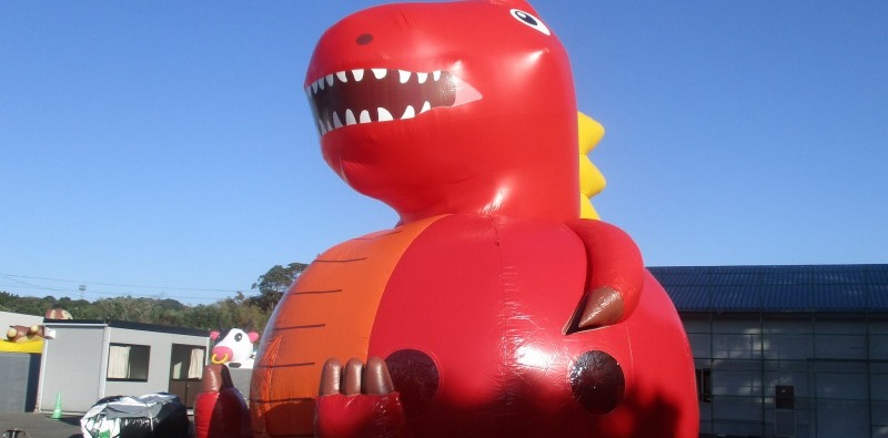 ドーム型エア遊具