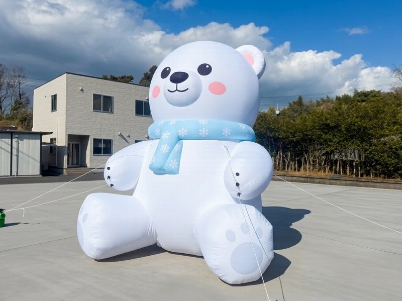 恐竜ライド（2人乗り）ブラキオサウルス利用シーン