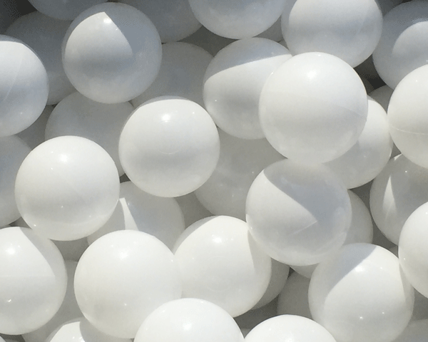 新品販売】ボールプール用ボール（白色） | イベントアイテムのワン・ステップ